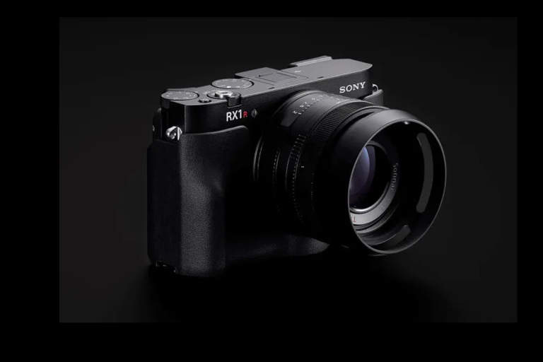 Sony RX1R III Resmi