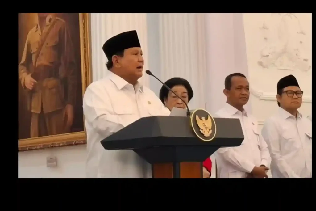 Tunjangan Anggota DPR Dicabut